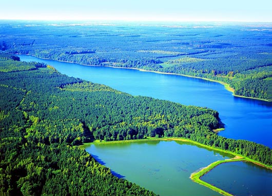 Les Grands Lacs de Mazurie – le calme au bord du lac en pleine forêt