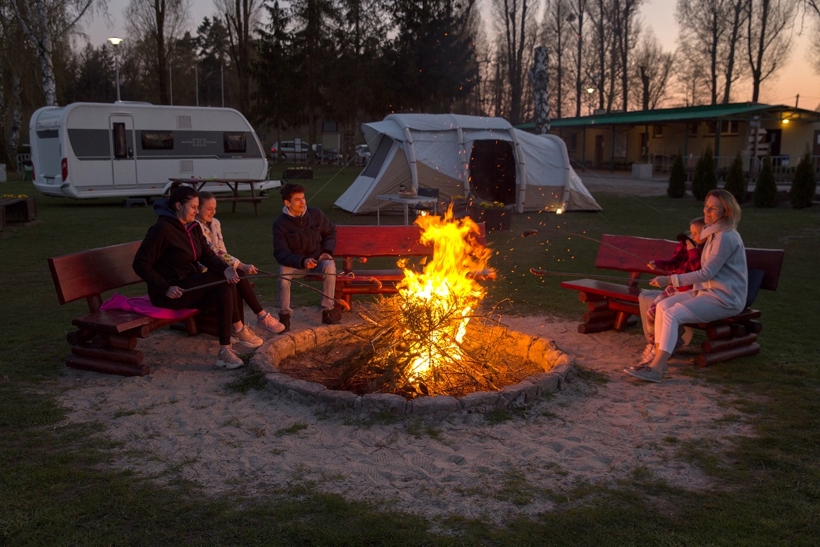 Oaza Blonie Camping